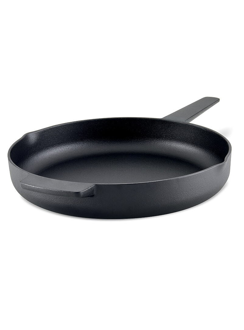 Seasoned black cast-iron skillet 30 cm product image 2