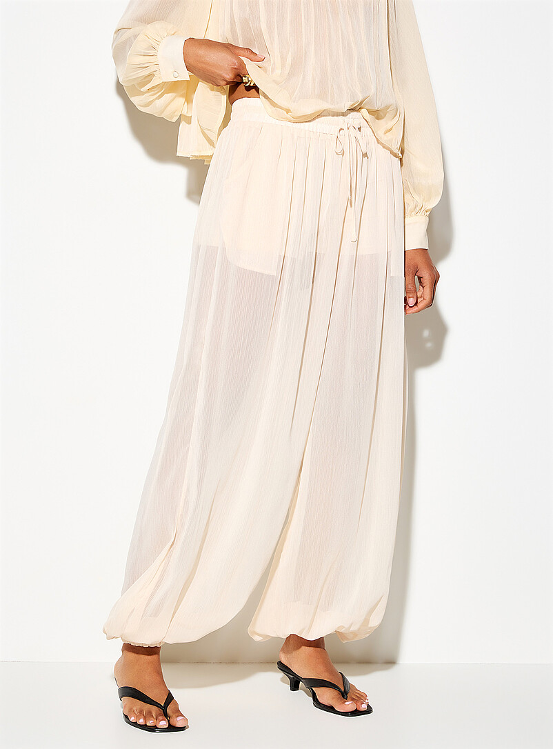Ic&ocirc;ne Sand Elastic ankles sheer chiffon pant for women