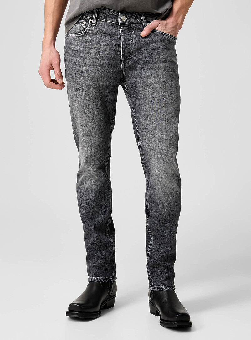 Won Hundred Charcoal Archer tapered grey jean for men