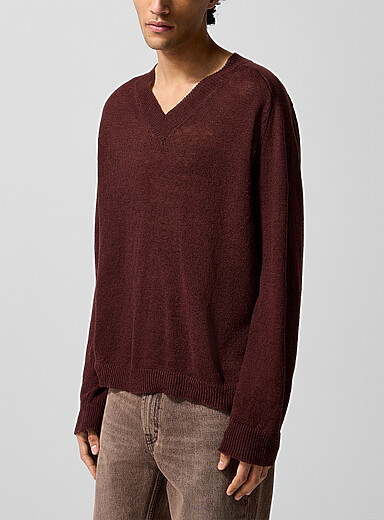 Linen knit V-neck sweater