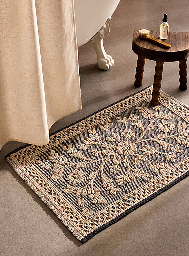 White flowers bath mat 50 x 80 cm