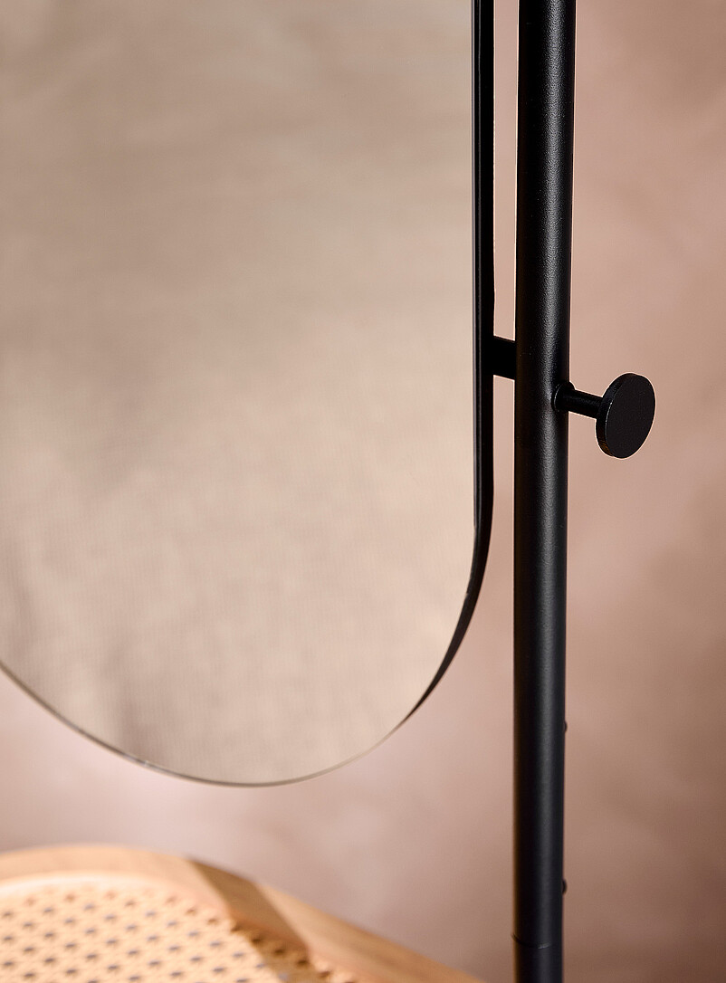 Hooks and tray standing mirror | Simons Maison | | Simons