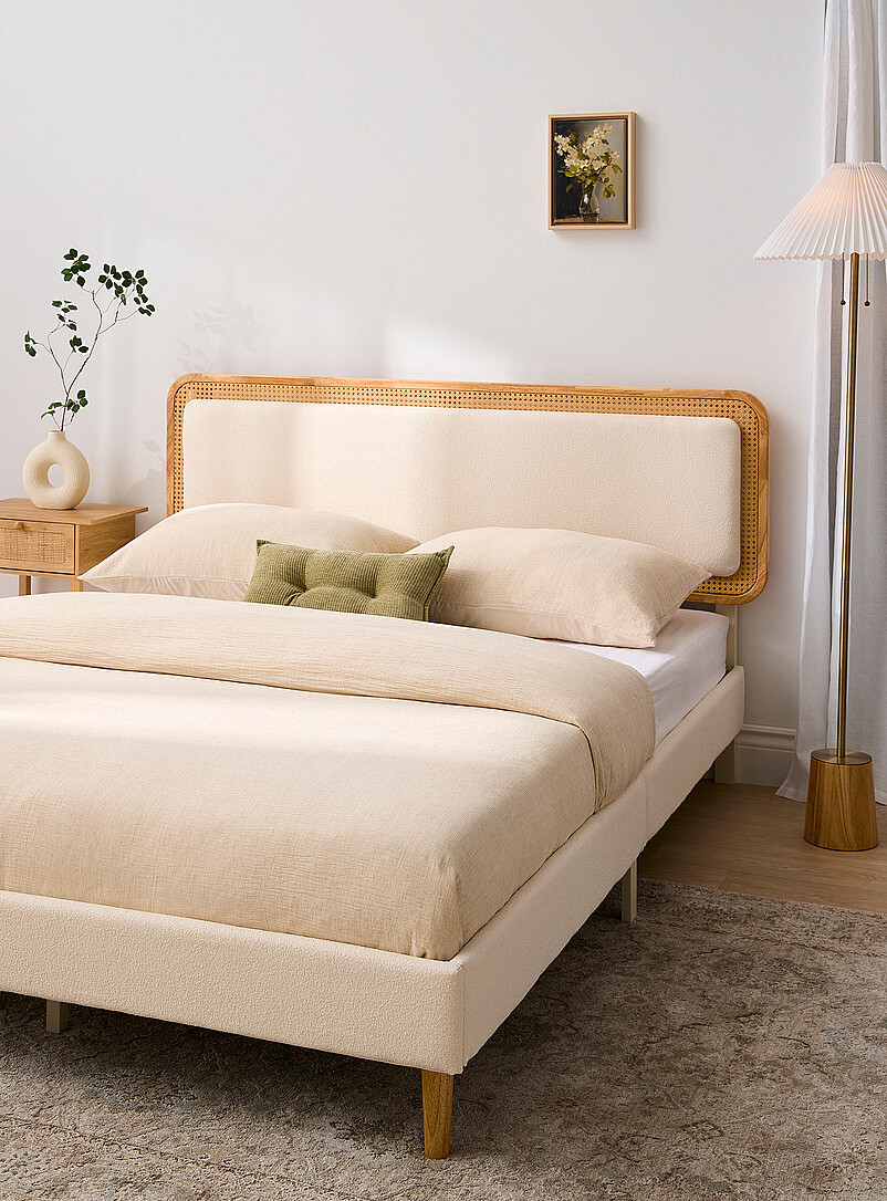 Textured Bed Frame Rattan accent bouclé texture bed frame Suitable for a queen-size ...