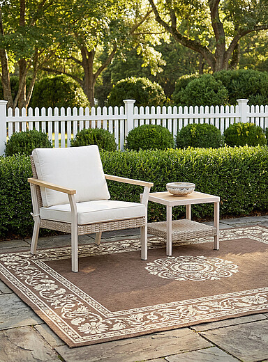 Ivory outdoor lounge chair