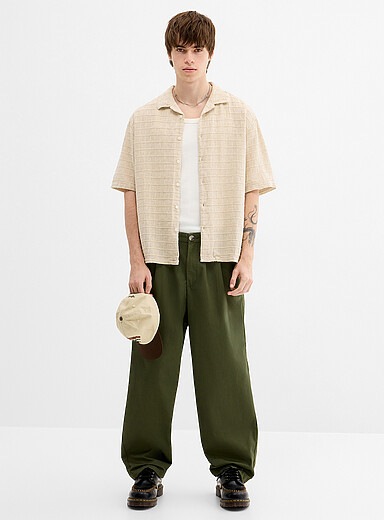 Loose pleated chinos <b>Baggy fit</b>