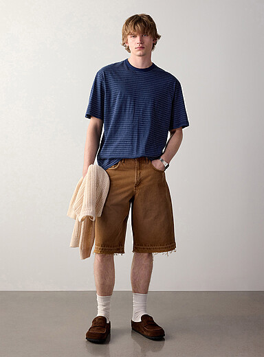Le <i>jort</i> brun d&eacute;lav&eacute; effiloch&eacute; <b>Coupe baggy</b>