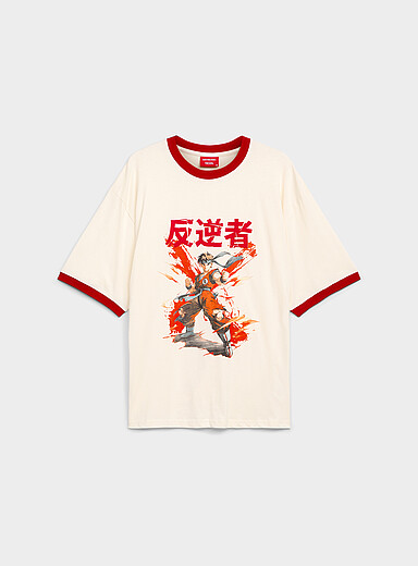 Le t-shirt <i>ringer</i> graphique anime