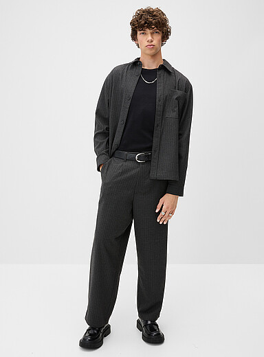 Redefined rebel: Le pantalon large &agrave; plis rayures banquier <b>Coupe ample</b> Gris pour homme