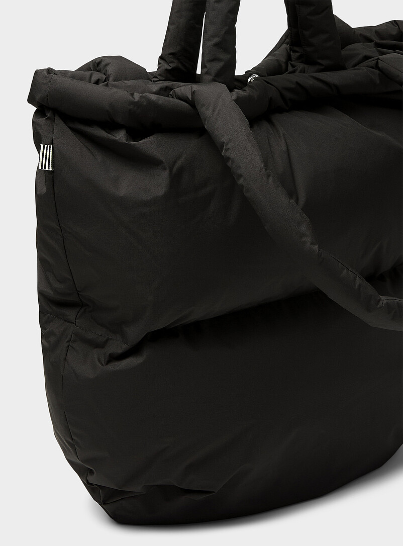 Mads Norgaard: Le fourre-tout <i>puffy</i> toile robuste Pillow Noir pour femme