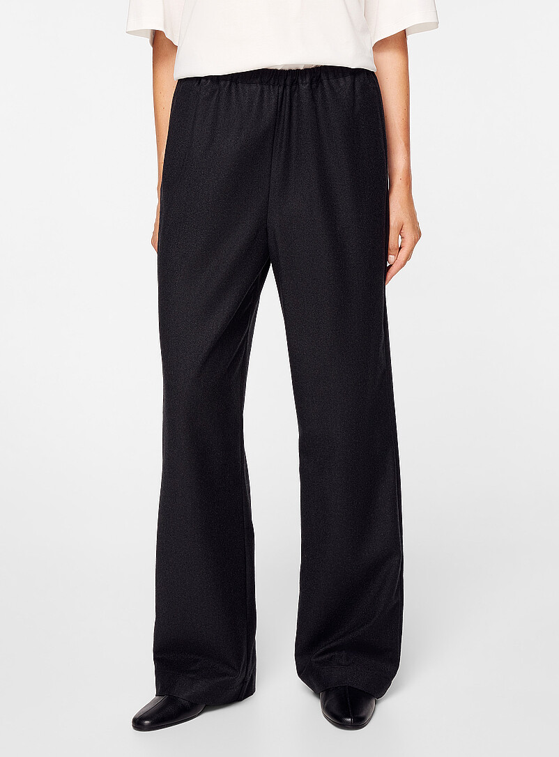 Relaxed virgin wool pant product image 2