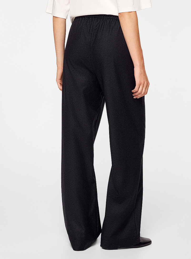 Relaxed virgin wool pant product image 3