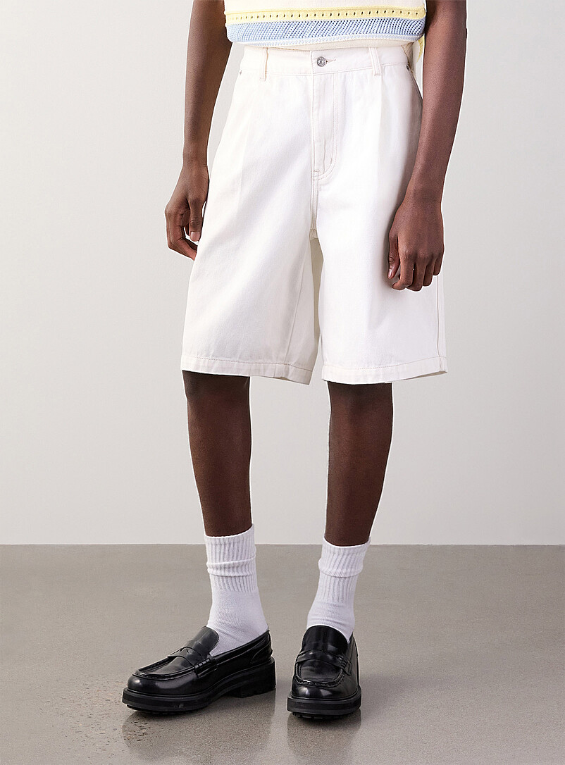 DUNST Ivory/Cream Beige White denim loose Bermudas for men