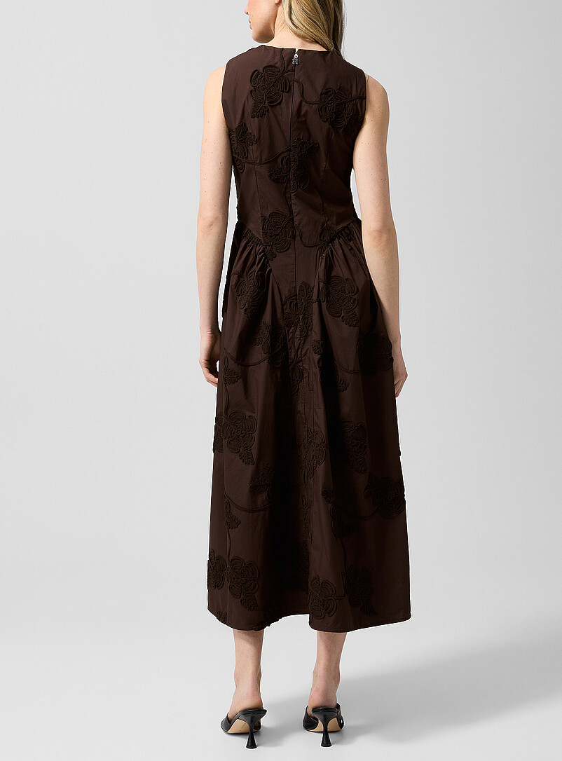 Textured floral pattern brown dress product image 3