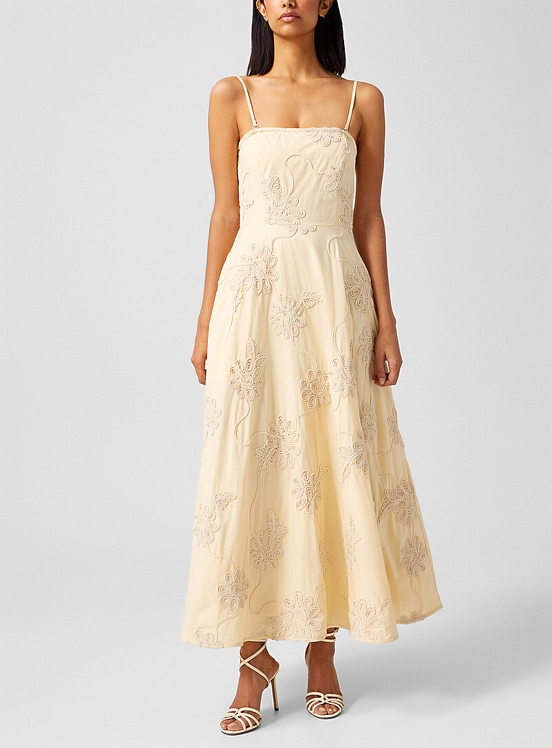 Embossed Floral Print Maxi Dress