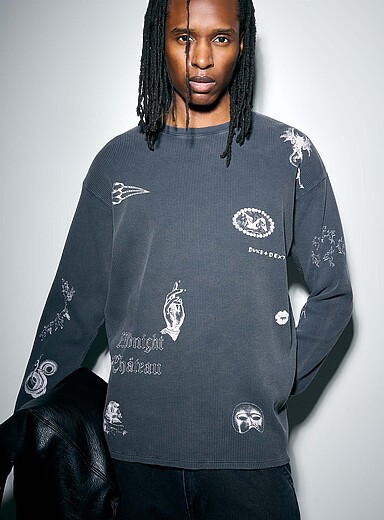 Duke + Dexter: Le t-shirt gaufr&eacute; imprim&eacute; mystique Gris pour homme