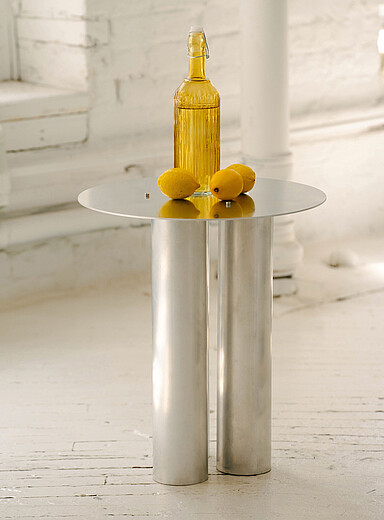 TT01 cylindrical aluminum side table