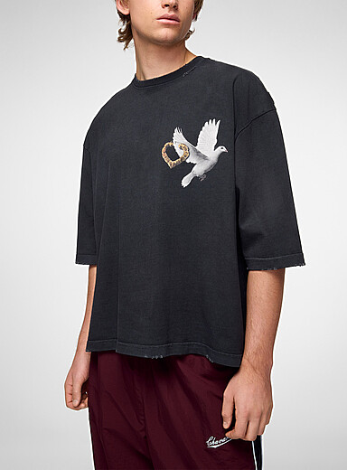Willy Chavarria: Le t-shirt us&eacute; surdimensionn&eacute; El Movimiento Noir pour homme