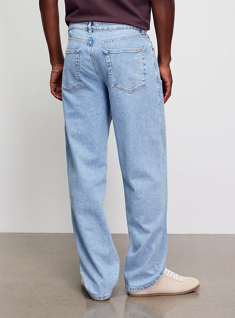 Le 31: Le jean bleu p&acirc;le <b>Coupe New York - Droite</b> Bleu p&acirc;le - Bleu ciel pour homme
