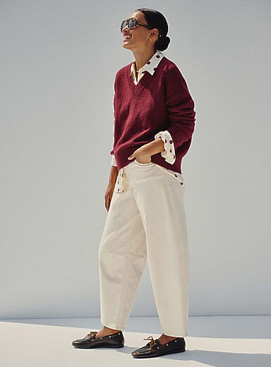 Contemporaine Ecru/Linen Beige stretch jean <b>Fit: Barrel leg, mid rise</b> for women