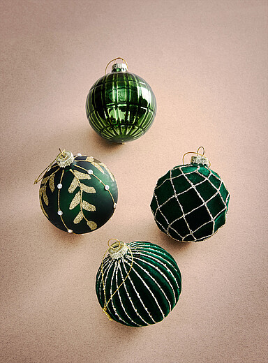 Les ornements boule de verre velours et sapin brillant  <b>Collection de No&euml;l</b>