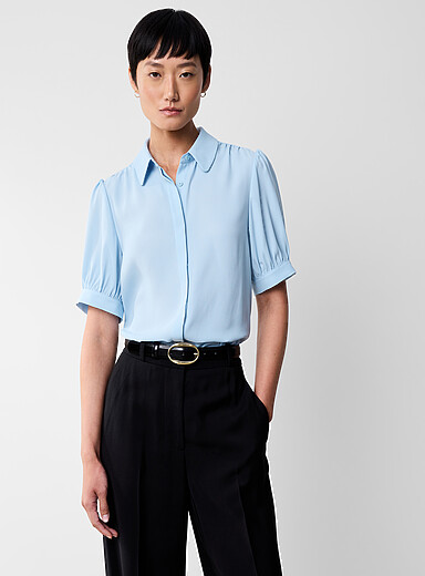 La blouse col Claudine manches bouffantes