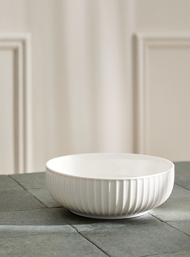 Broad grooves bowl product image (primary)