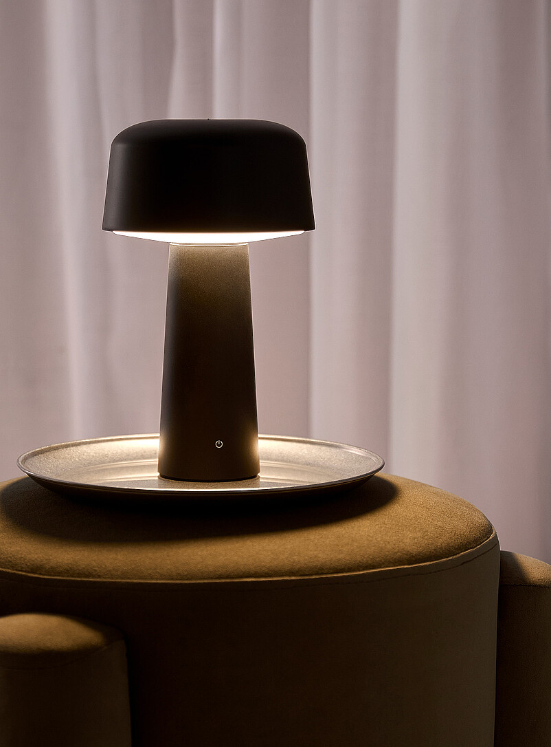 Lenny cordless LED table lamp product image 2