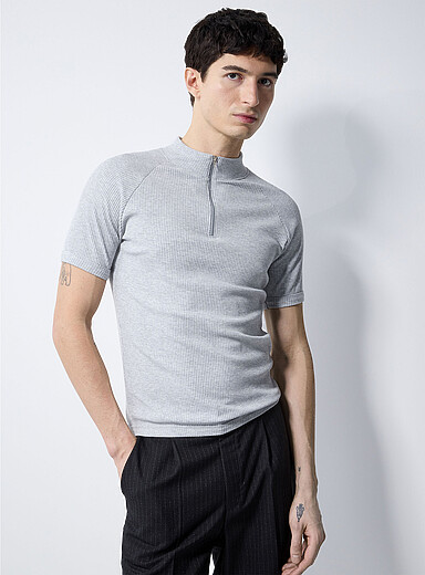 Ribbed zip-neck T-shirt <b>Imported from Seoul</b>