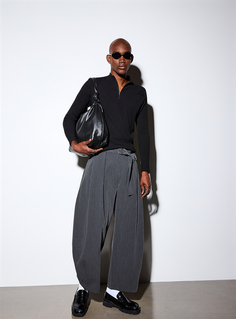 Ribbed zip-neck sweater Imported from Seoul product image 2