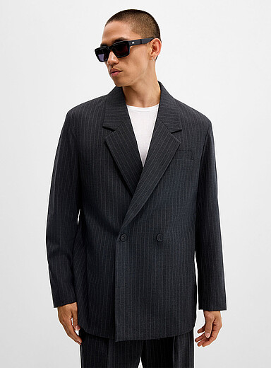 Banker-stripe boxy blazer <b>Seoul collection</b>