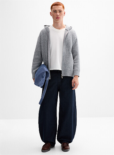 Indigo striped twill barrel jean <b>Barrel fit</b> <b>Imported from Seoul</b>