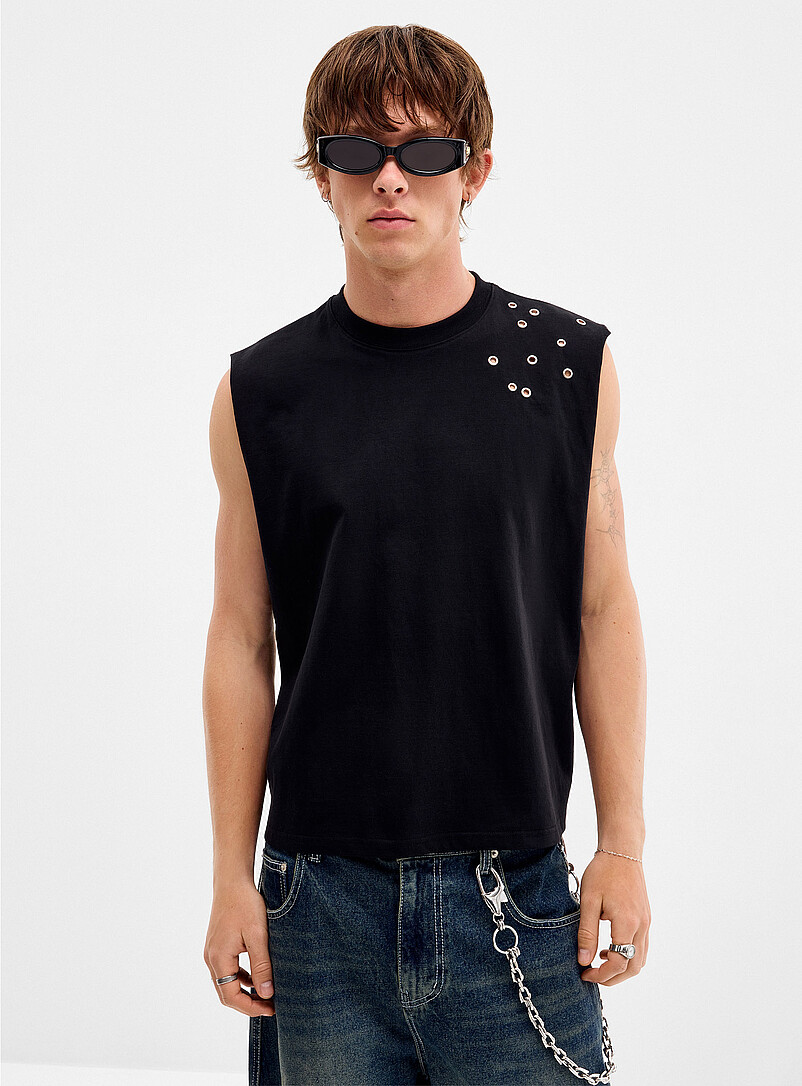 Metal eyelet muscle tee Imported from Seoul product image 2