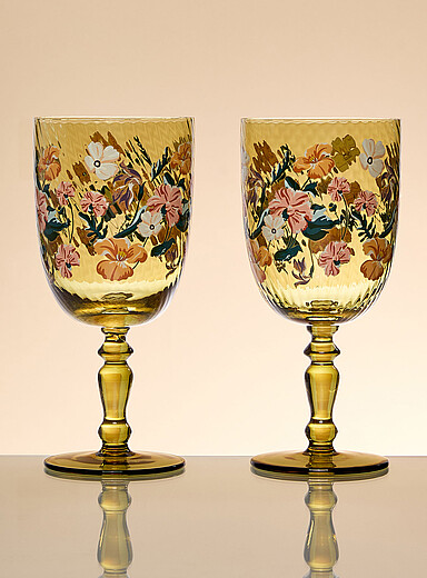 Simons Maison Assorted Floral tinted wine glasses Set of 2