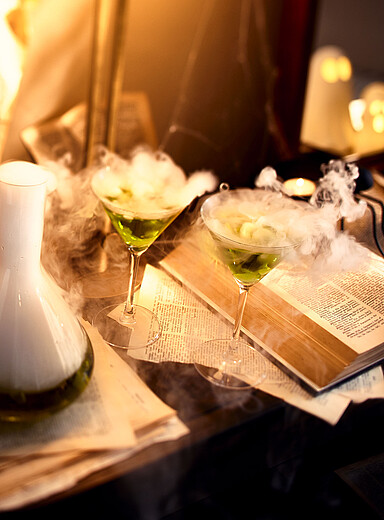 Les verres &agrave; cocktail minimalistes Ensemble de 2