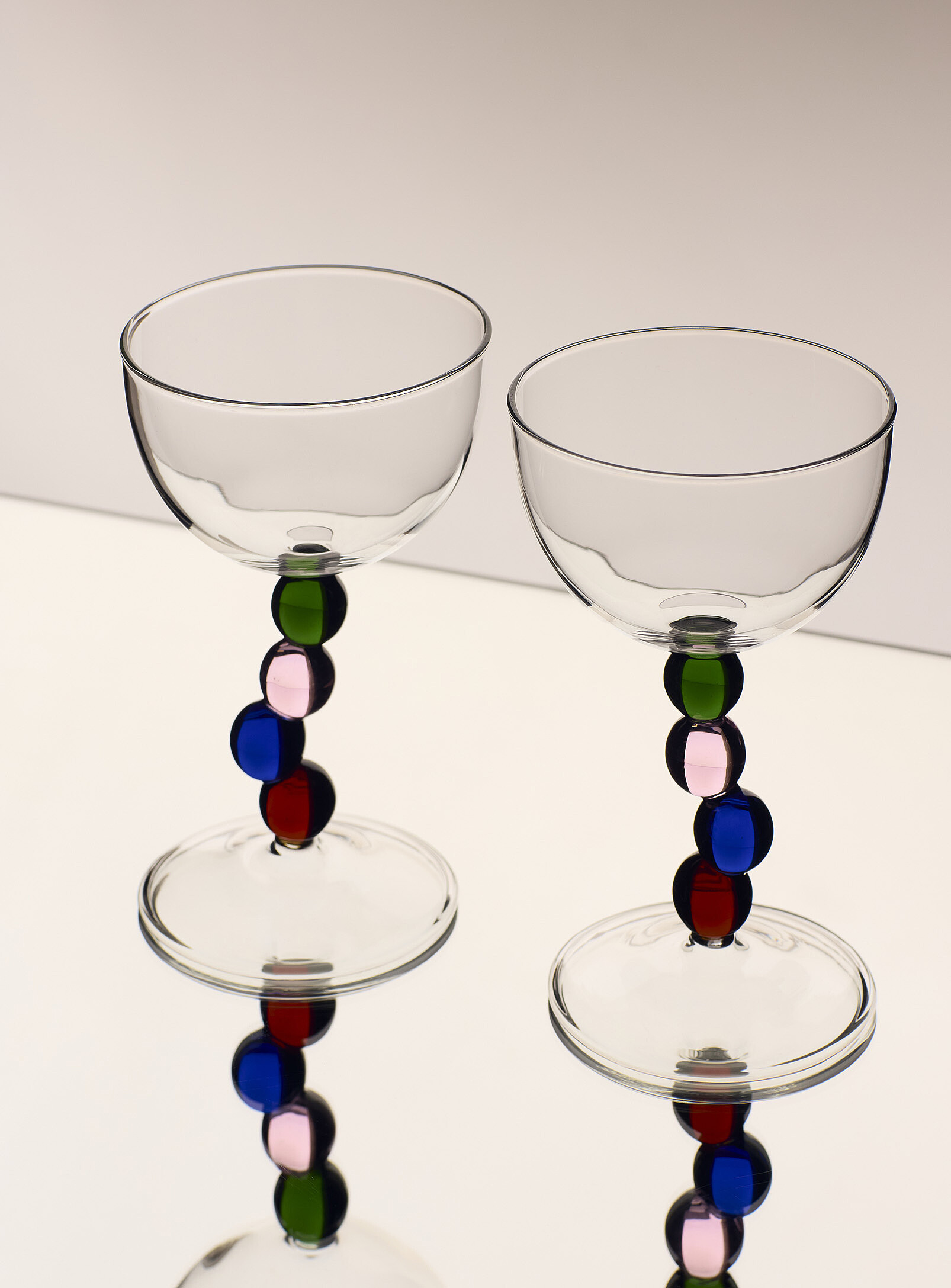 Verres à cocktail colorées