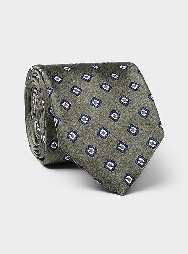 Retro diamond tie