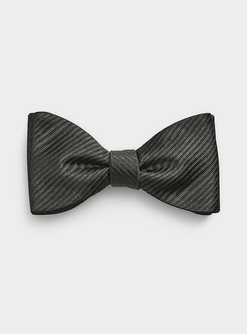 Diagonal Stripe 100% Silk Bow Tie
