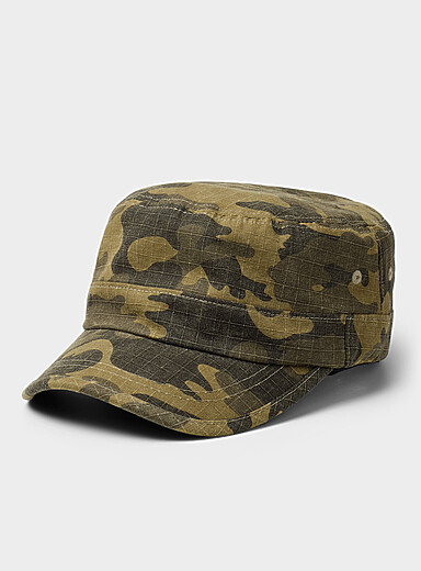 La casquette militaire camouflage <b>Importation de S&eacute;oul</b>