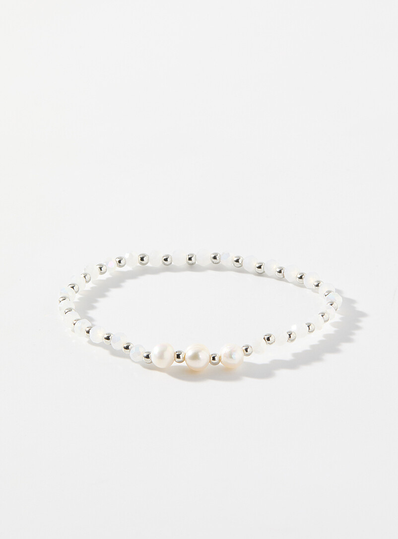 Faceted bead and pearl bracelet product image (primary)