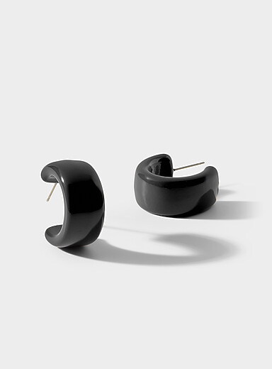 Shiny finish half-hoops