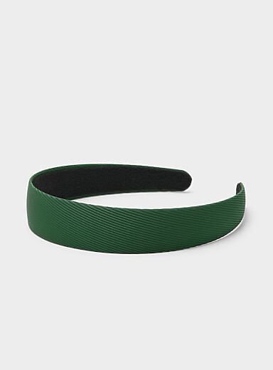 Finely grooved headband