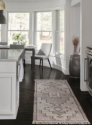 Momeni Taupe Bristol natural tone medallions hallway rug 70 x 245 cm