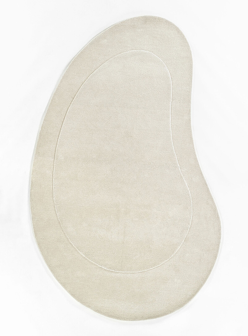 Claude rug See available sizes product image 3