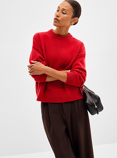 Plain cashmere crew-neck sweater <b>Exclusive collection from Italy</b>