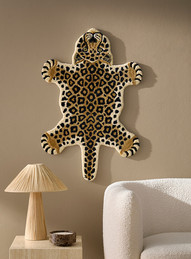 Loony pure wool tufted leopard rug 62 x 90 cm product image 2