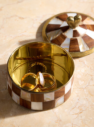 Wood and mother-of-pearl checkers small jewellery box