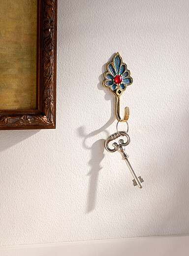 Sadie small wall-mounted hook