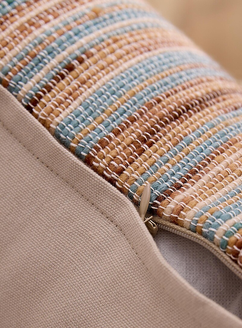 Simons Maison: Le coussin d&eacute;houssable &agrave; rayures laine et lin 50 x 50 cm Brun &agrave; motifs