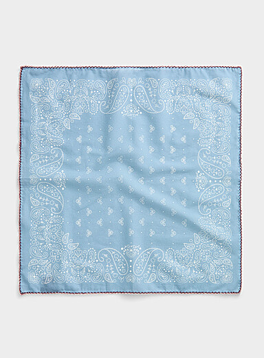 Le foulard paisley bordure crochet