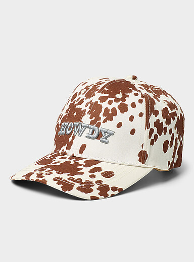 Cowhide pattern embroidered baseball cap